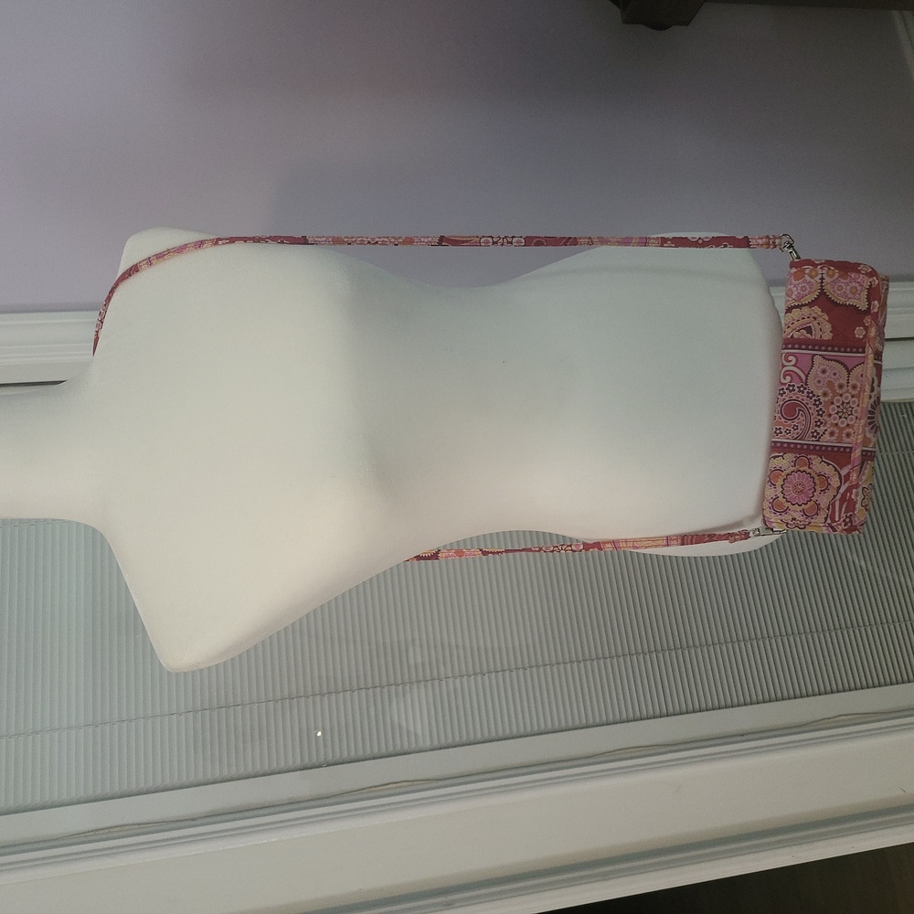 VERA BRADLEY CROSSBODY